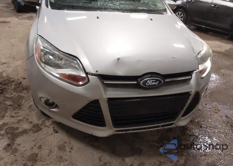 2012 Ford Focus Se из США, поврежденный, VIN 1FAHP3F21CL240644